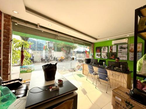 Bán nhà 2 Bà Trưng 6 tầng sang trọng, nội thất cao cấp, giá chỉ 14,5 tỷ.